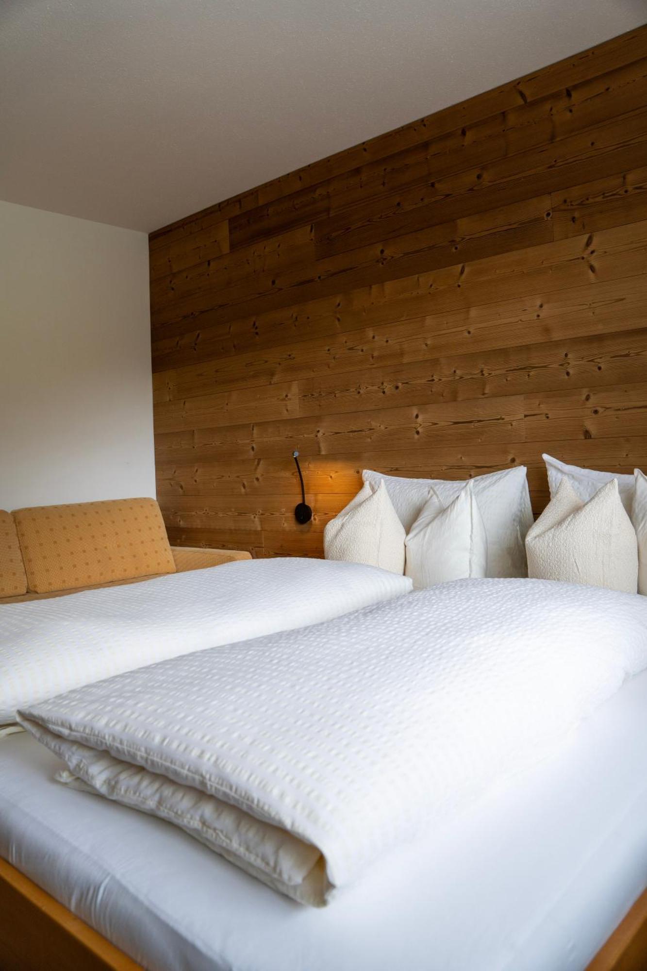 Berghaus Schafer Hotell Faschina Exteriör bild